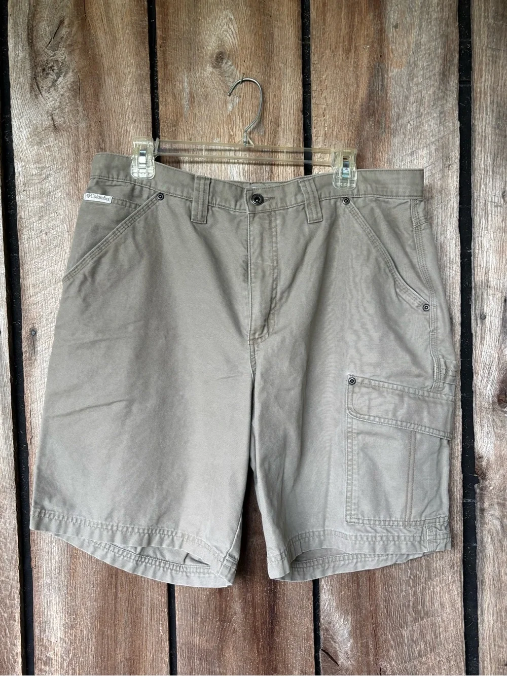 Columbia Men's 36 Khaki Cargo Utility Shorts 9